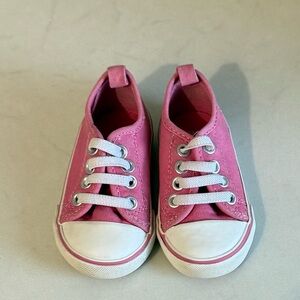 Baby GAP Pink Low Cut Canvas Sneakers White Elastic Laces EUC Size 4 Infant